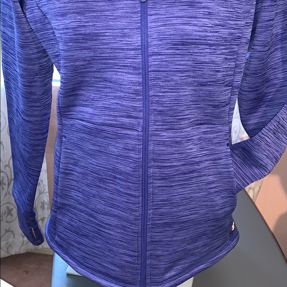 Tek gear, this little jacket has zipper cover@neck - Picture 11 of 12